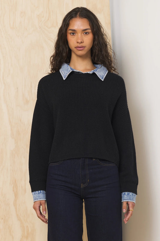 CROPPED SWEATER IN BLACK DENIM FRONT VIEW
