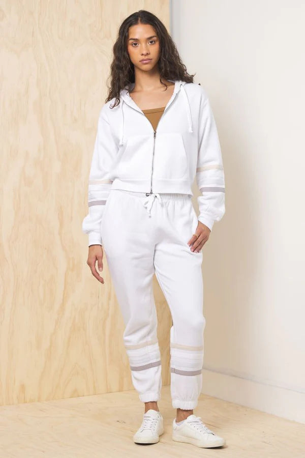 STRIPE FLEECE JOGGER IN IWNTER WHITE SET FRONT VIEW