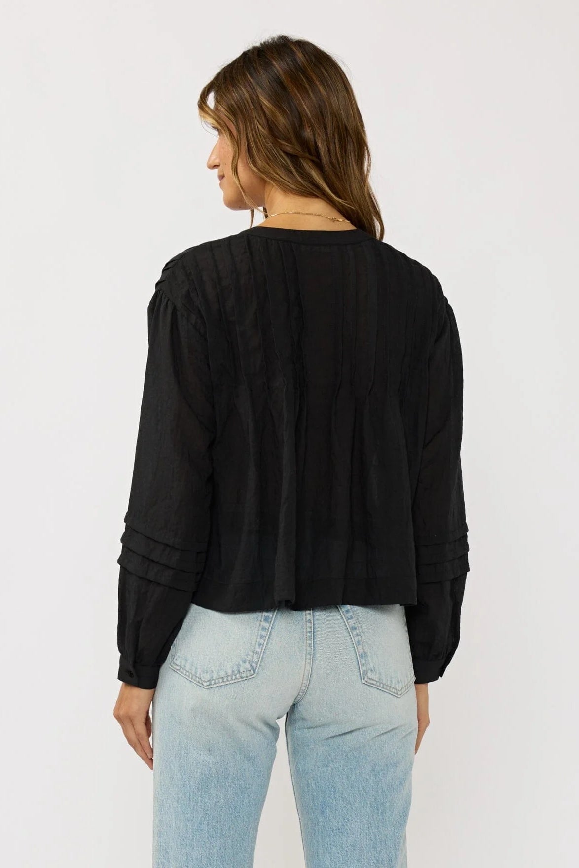LONG SLEEVE BUTTON DOWN BLOUSE con pintucks, black, vista posteriore
