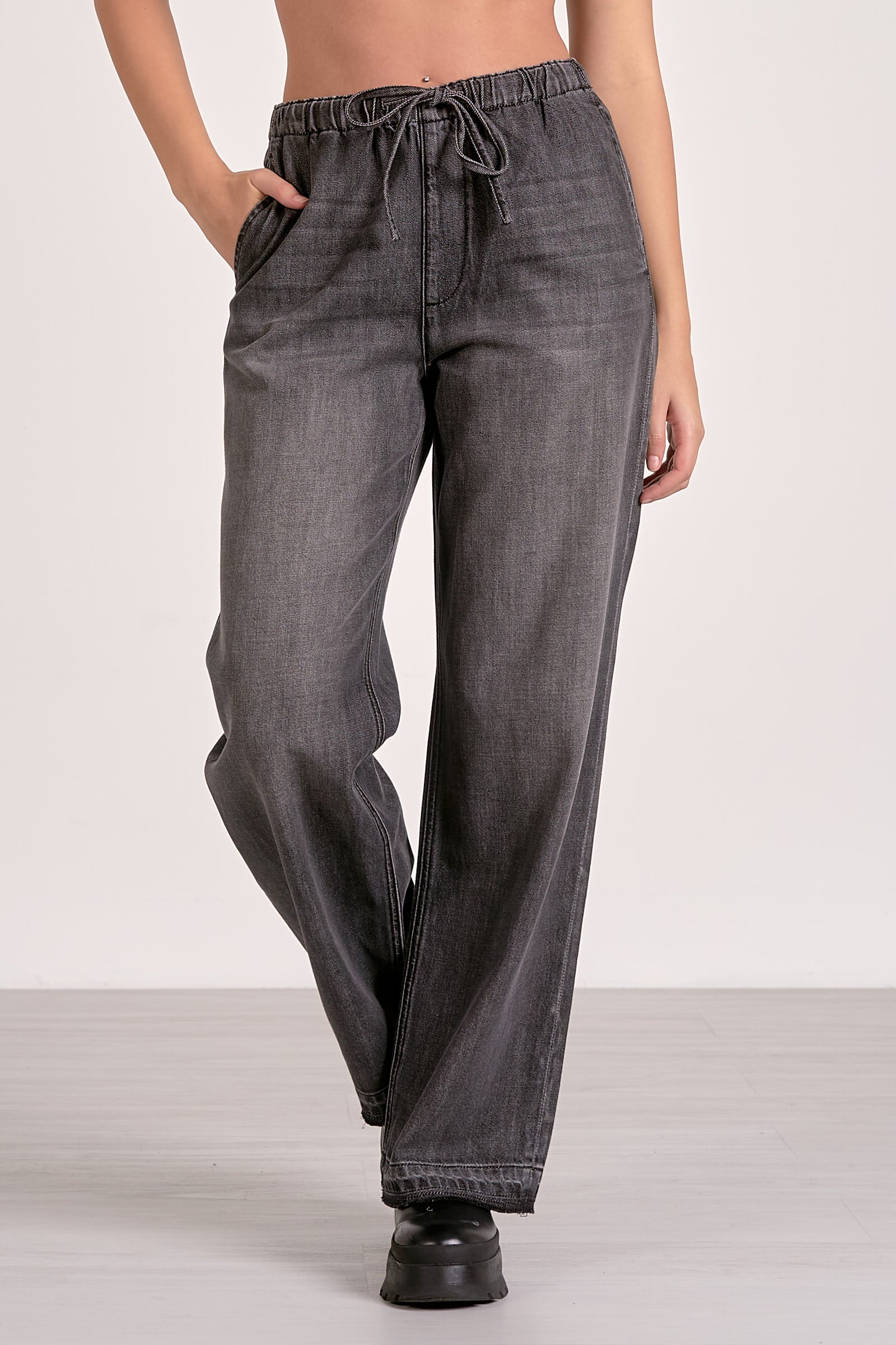 DRAWSTRING PANT IN BLACK WASH FRONT VIEW