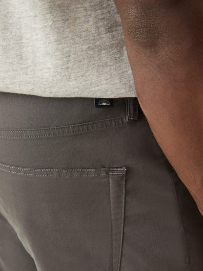 MOVEMENT 5 POCKET PANT IN GRAPHITE BACK VIEW CLOSEUP