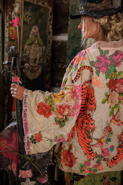 BIRCH DAIGO KIMONO IN MOONLIGHT BACK VIEW CLOSEUP