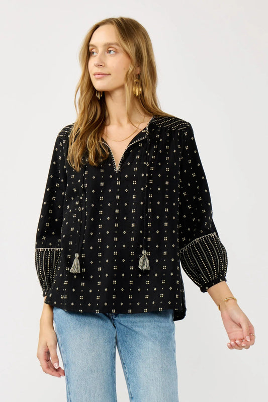 3/4 JACQUARD SPLIT NECK TOP W/ STITCH IN BLACK/TAUPE FRONT VIEW