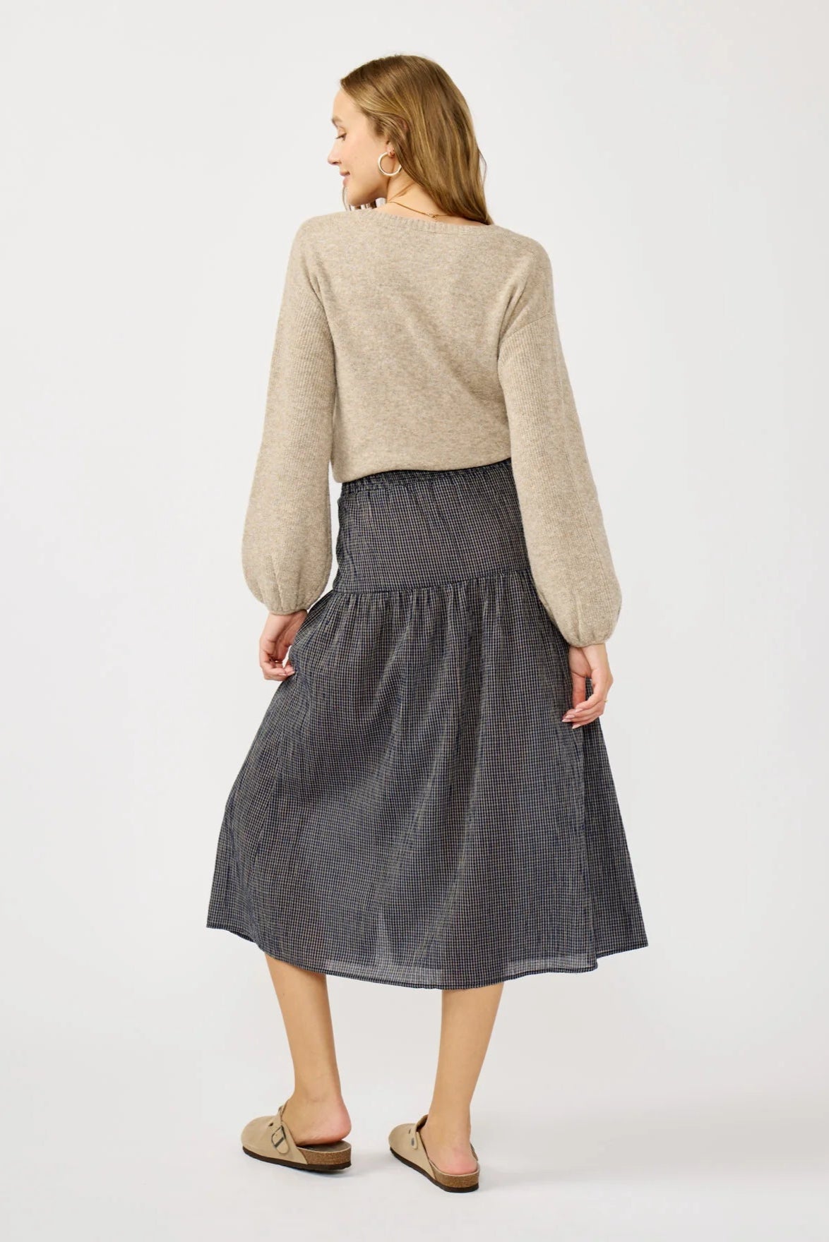 BUTTON DOWN CHECKERED SKIRT SMOCK WAIST BACK VIEW
