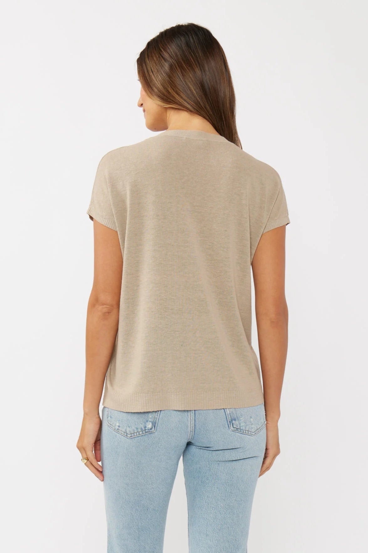 LINEN VISCOSE V-NECK TOP IN TAUPE BACK VIEW