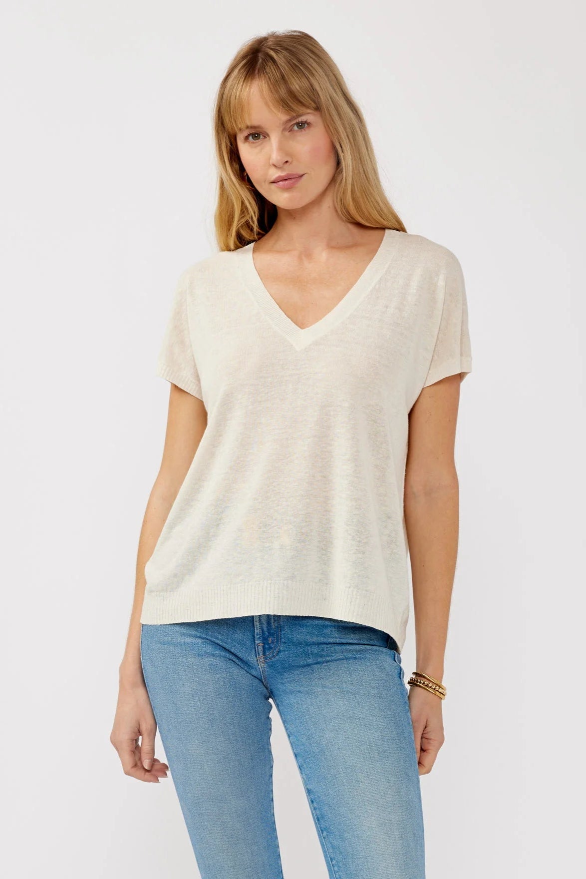 LINEN VISCOSE V-NECK TOP IN VANILLA FRONT VIEW