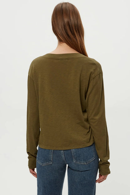 BREA CROPPED LONG SLEEVE V-NECK TEE IN TOPIARY BACK VIEW