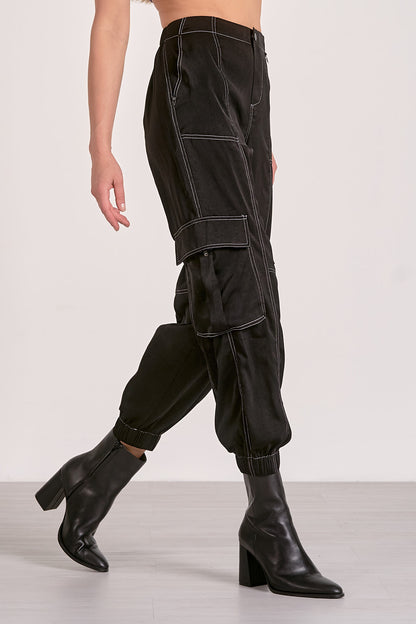 CARGO JOGGER PANT IN BLACK SIDE VIEW