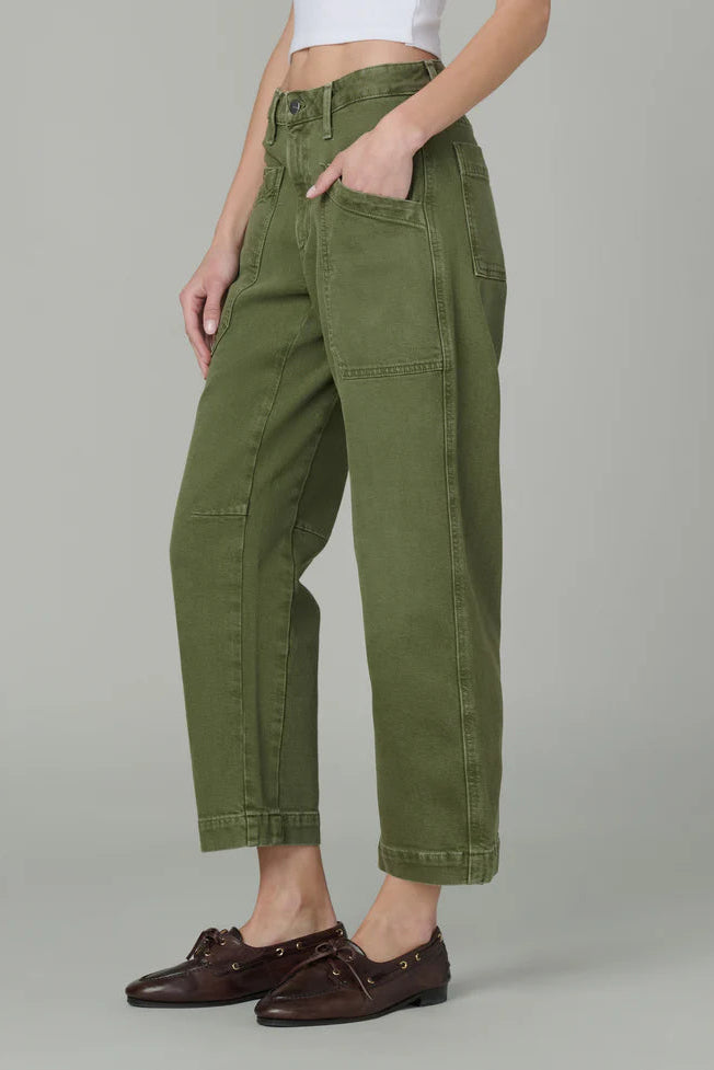 DOUBLE POCKET BARREL JEAN IN WINTER MOSS SIDE VIEW