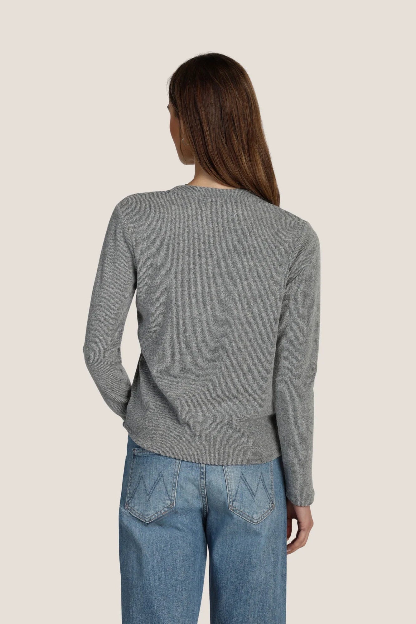 COZY RIB CREWNECK IN BLACK BACK VIEW