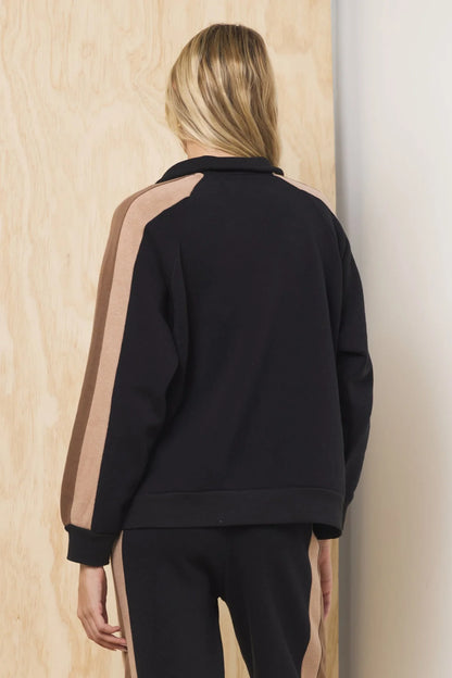 FLEECE COLOR BLOCK QUARTER ZIP IN BLACK/NEUTRALS BACK VIEW
