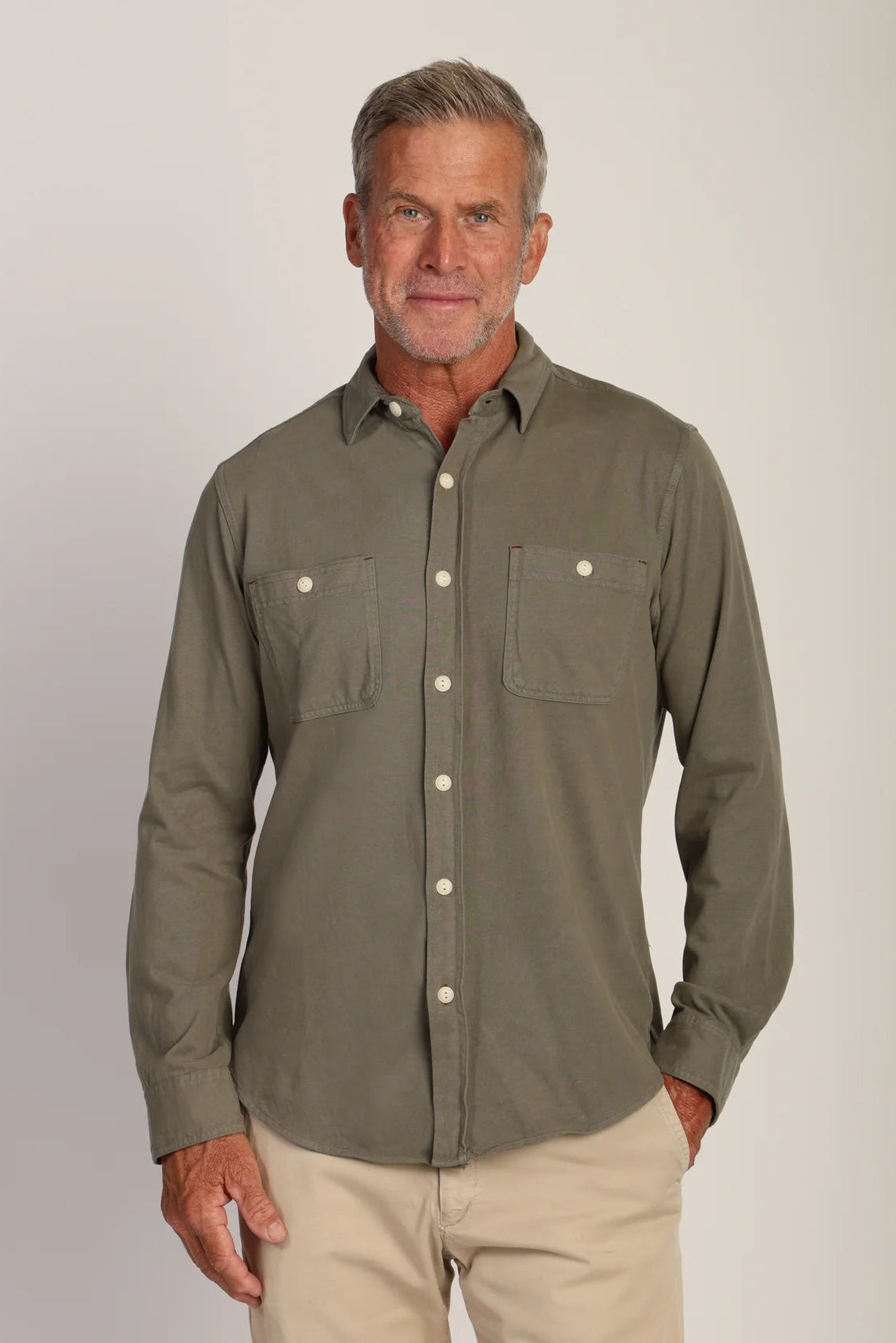 VINCE KNIT LONG SLEEVE SHIRT IN AGAVE FRONT VIEW