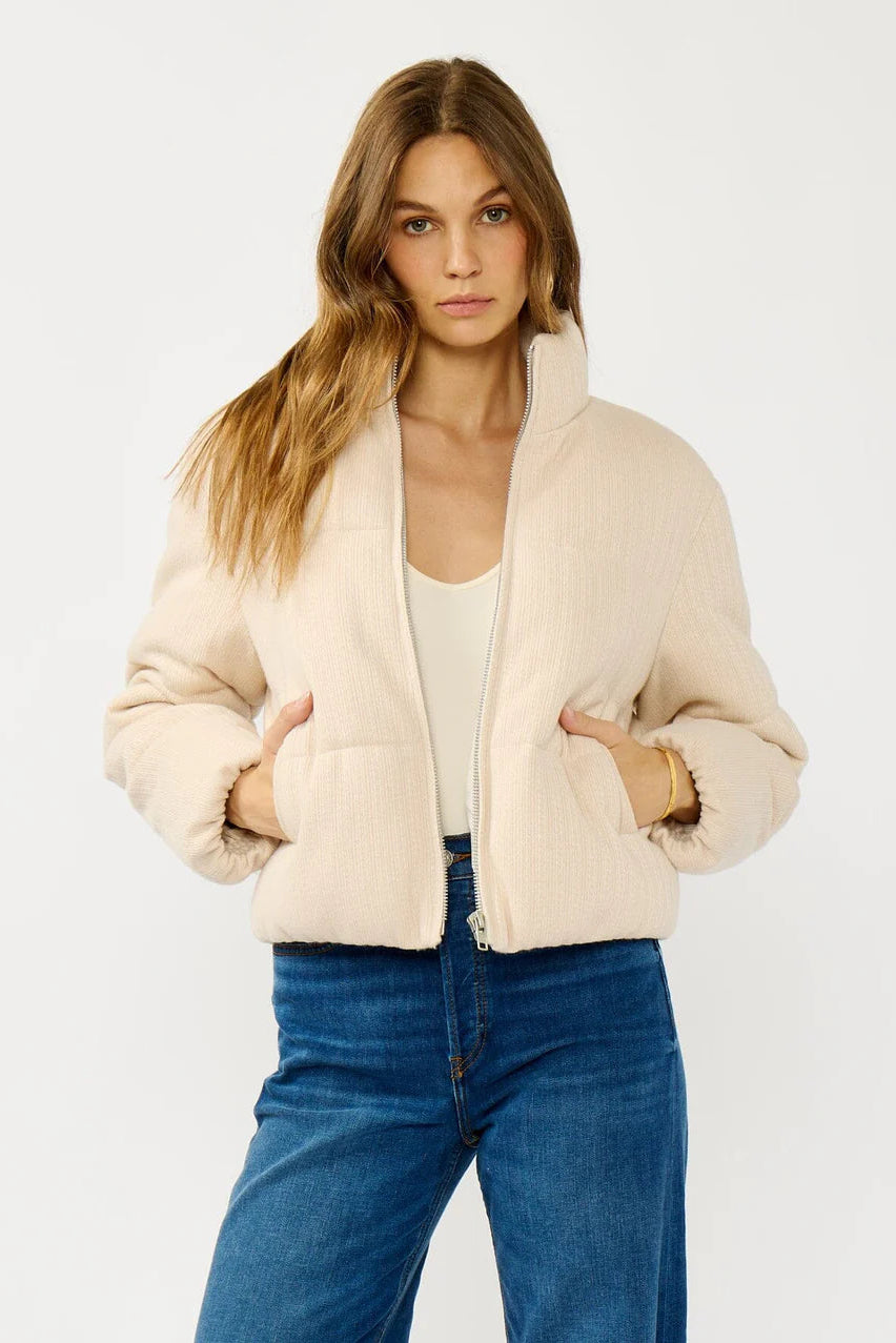 CROPPED PUFFER JACKET IN NATURAL FRONT VIEW