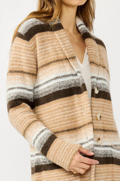 STRIPE COATIGAN IN CAMEL AND BROWN CLOSEUP VIEW