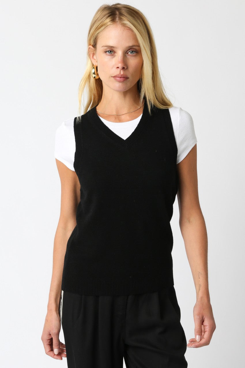 Sena knit vest in black front view