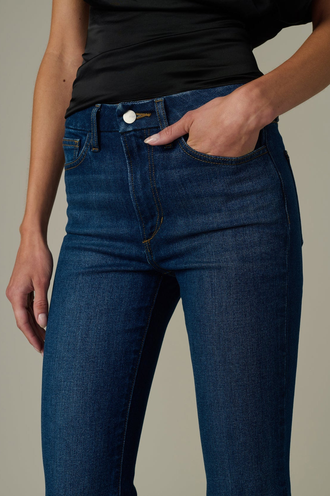 THE HI HONEY BOOTCUT IN SPLENDOR FRONT CLOSE UP VIEW