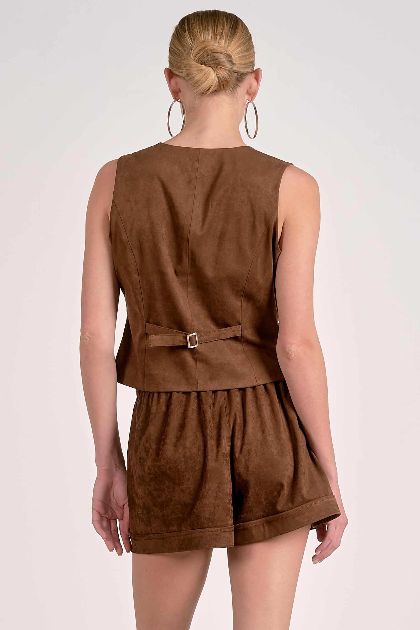 BUTTON DOWN V-NECK VEST IN CHOCOLATE BACK VIEW