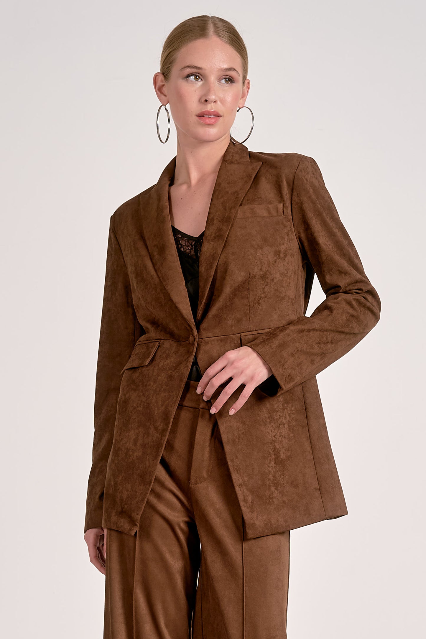 BLAZER IN CHOCOLATE FRONT VIEW