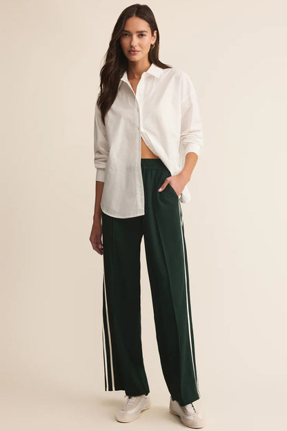 SAUNDER TRACK PANT IN GARLAND GREEN FRONT VIEW