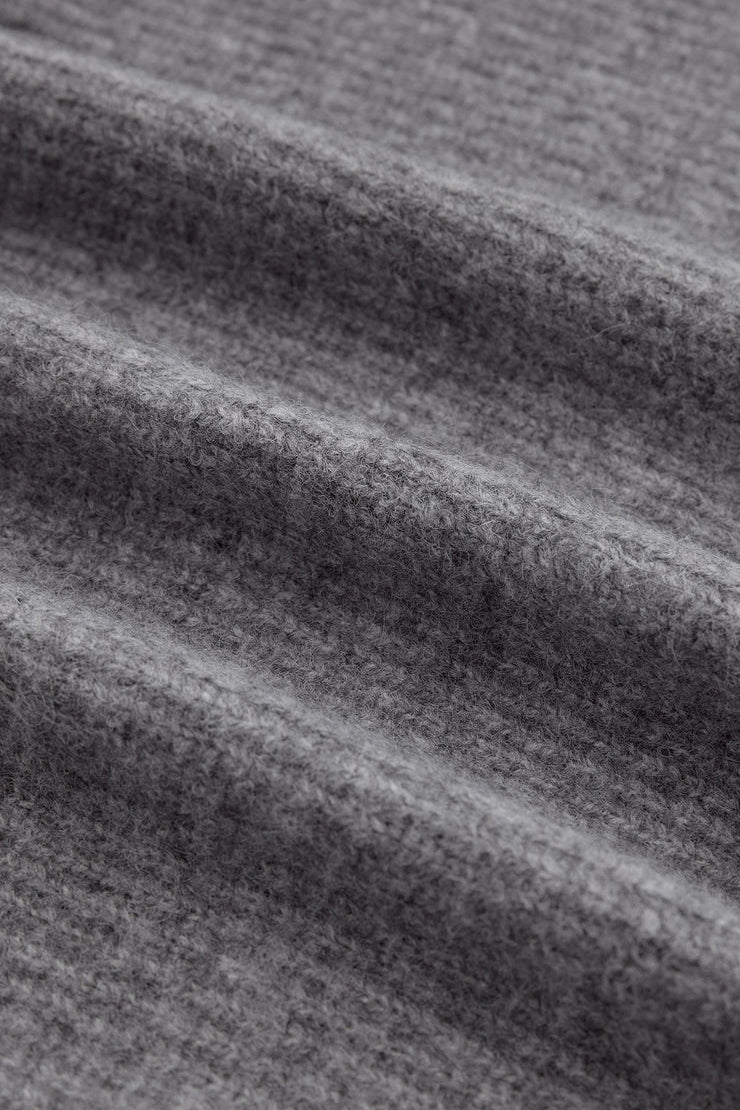 EMILE CARDIGAN IN CLASSIC HEATHER GREY CLOSE UP VIEW