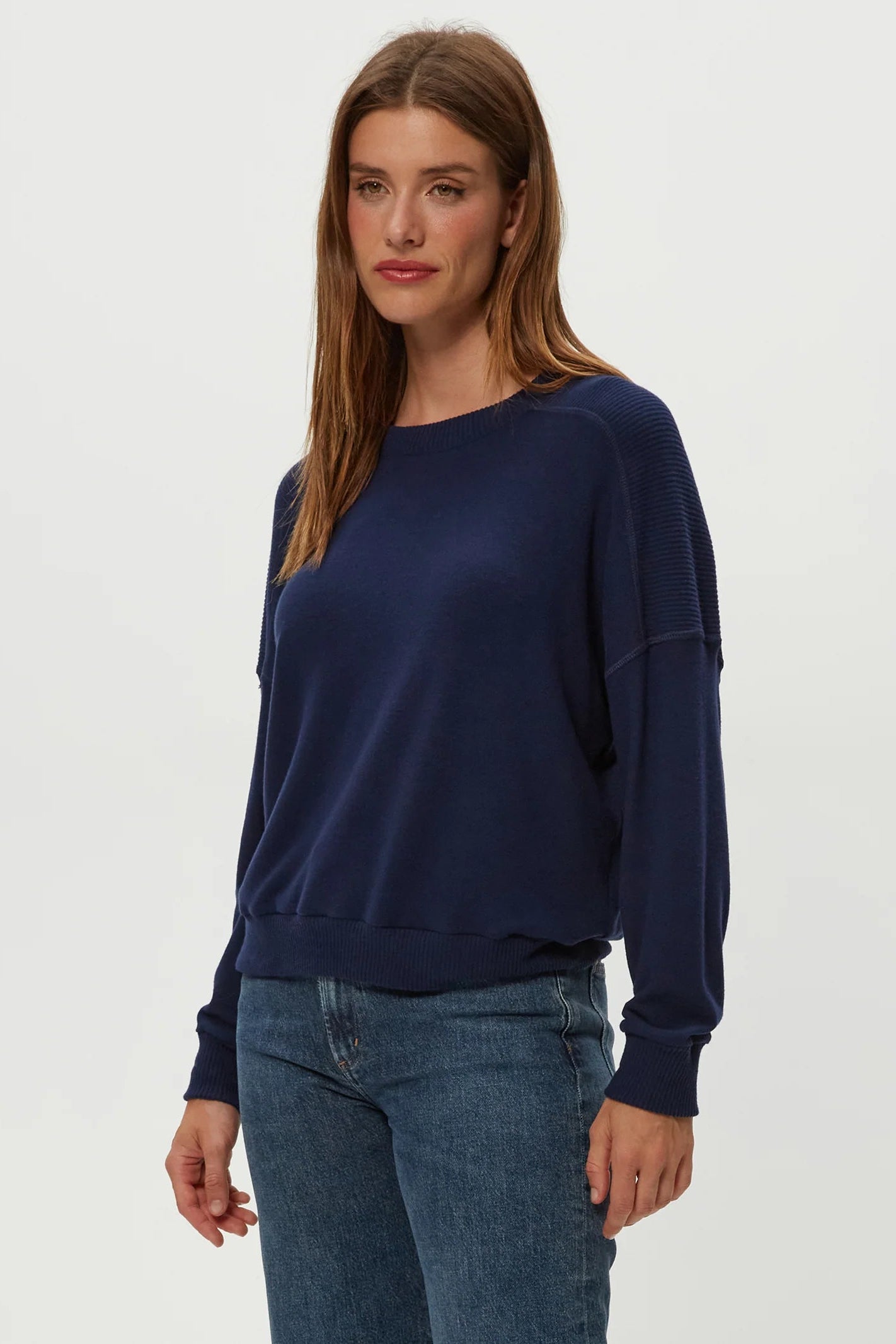 MARTY CREW NECK PULLOVER IN NOCTURNAL SIDE VIEW