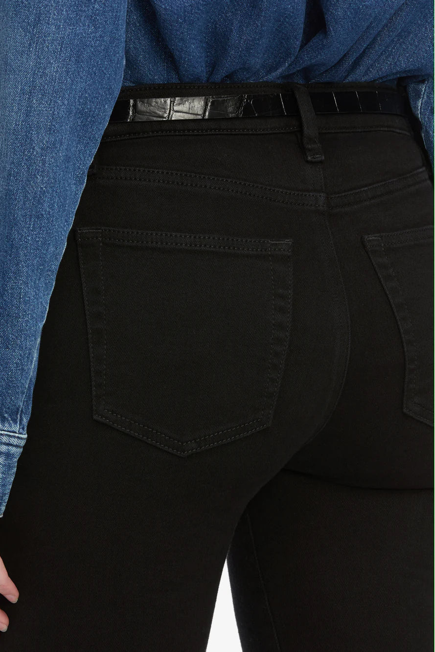 THE ICON IN METEOR BACK CLOSE UP VIEW