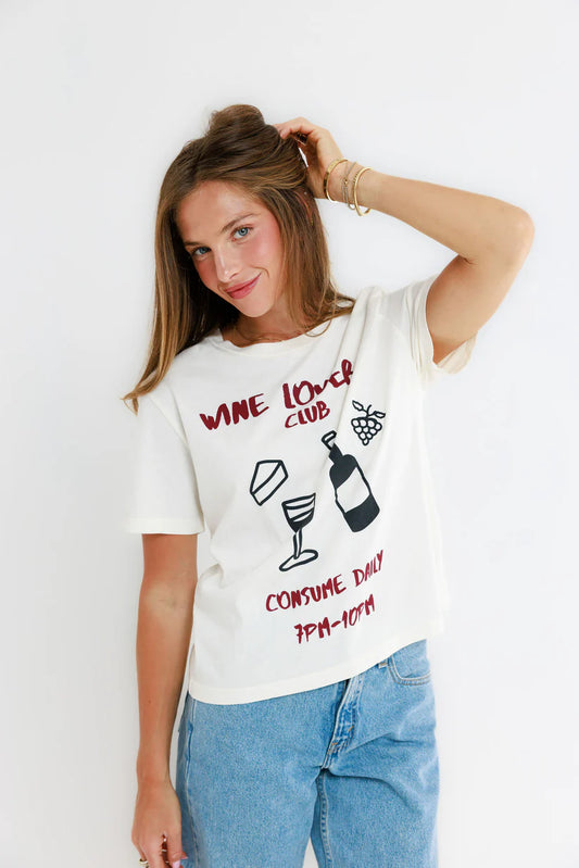 Everyday tee "wine lovers club consume daily" in off white