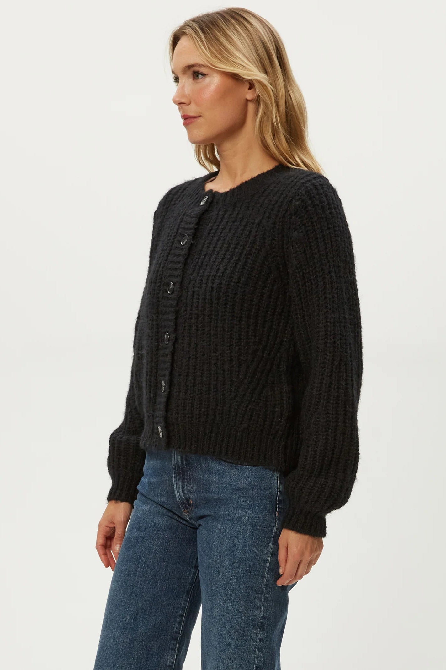 LUMI CREW NECK CARDI IN BLACK SIDE VIEW