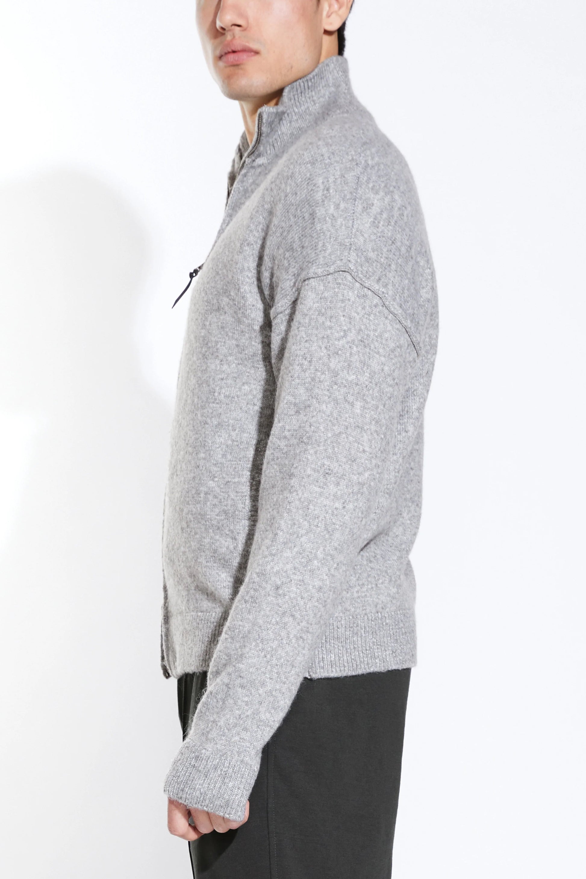 CALLAHAN OVERSIZED ZIP SWEATER JACKET IN HEATHER GREY SIDE VIEW
