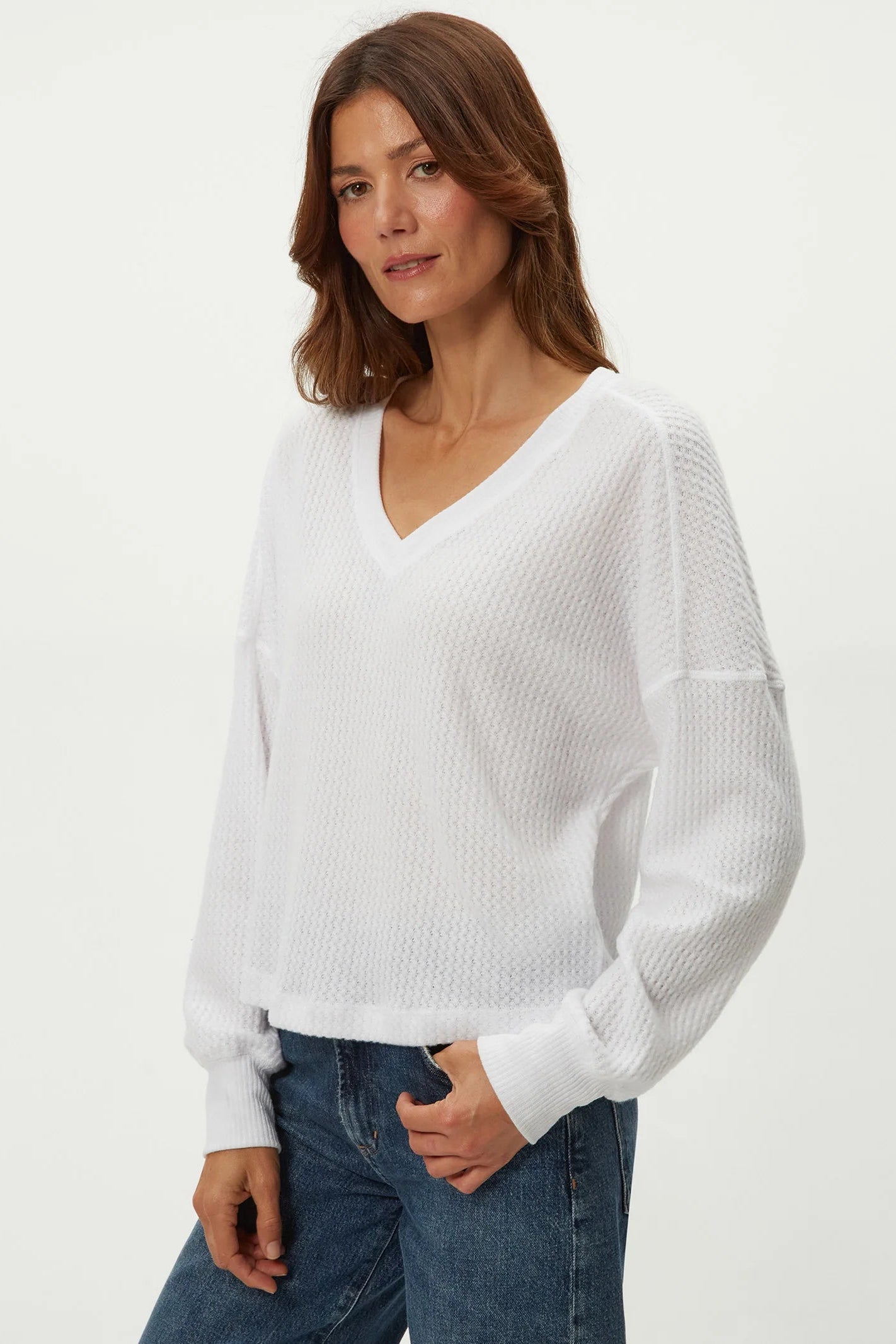 SALMA LONG SLEEVE V-NECK IN WHITE FRONT VIEW