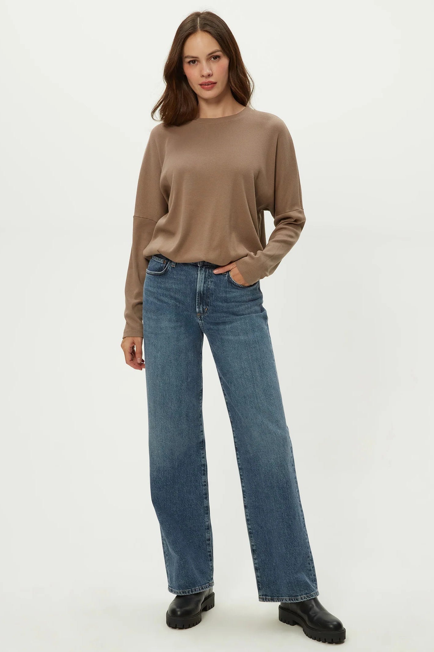 KALEY CREW NECK TEE IN COBBLESTONE FRONT VIEW