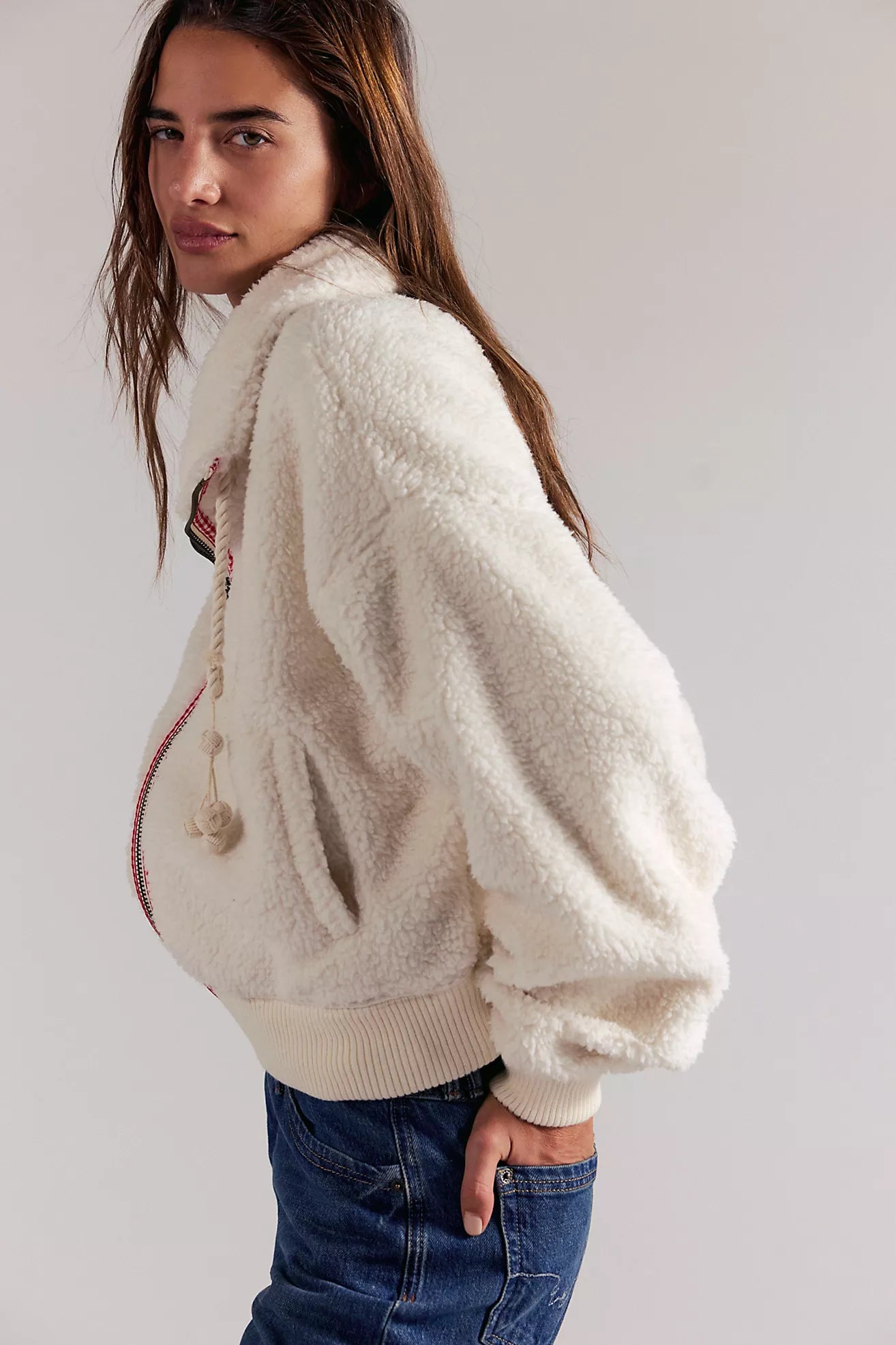 ALPINE SHERPA CARDI IN WHITE SWAN SIDE VIEW 