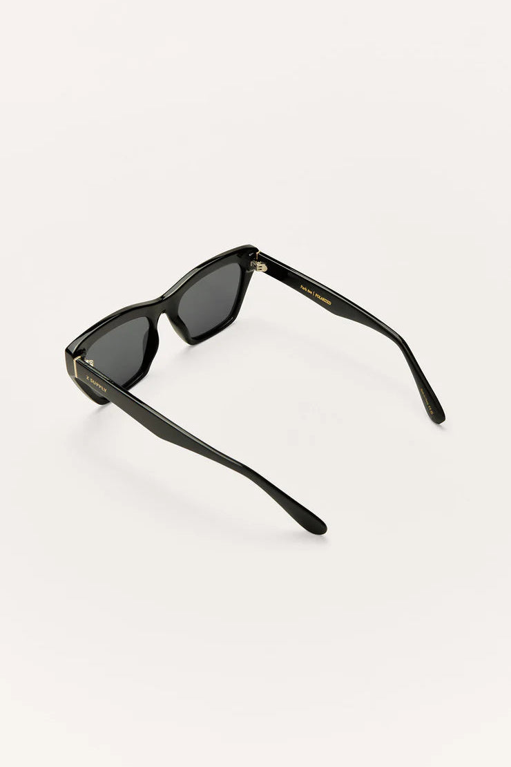 PARK AVE SUNGLASSES IN POLISHED BLACK/GRAY BACK VIEW