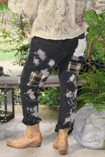 PEACEFUL WALKS JEANS IN BLACK BACK VIEW