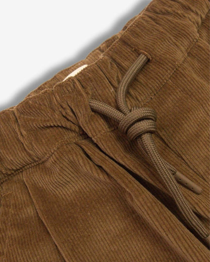 CLUB PANT IN BRITISH KHAKI DETAIL VIEW