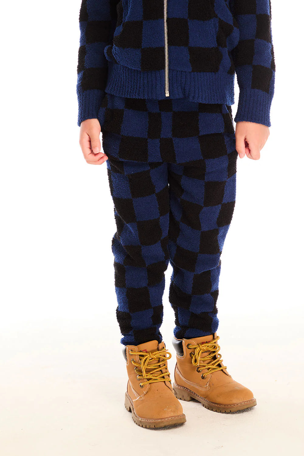 LOUNGE PANT WITH POCKET ON MOUNTAIN CHECK FRONT VIEW