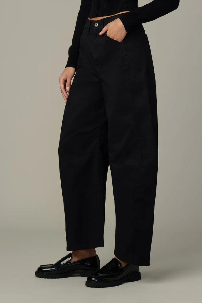 The bowie jean in black side view