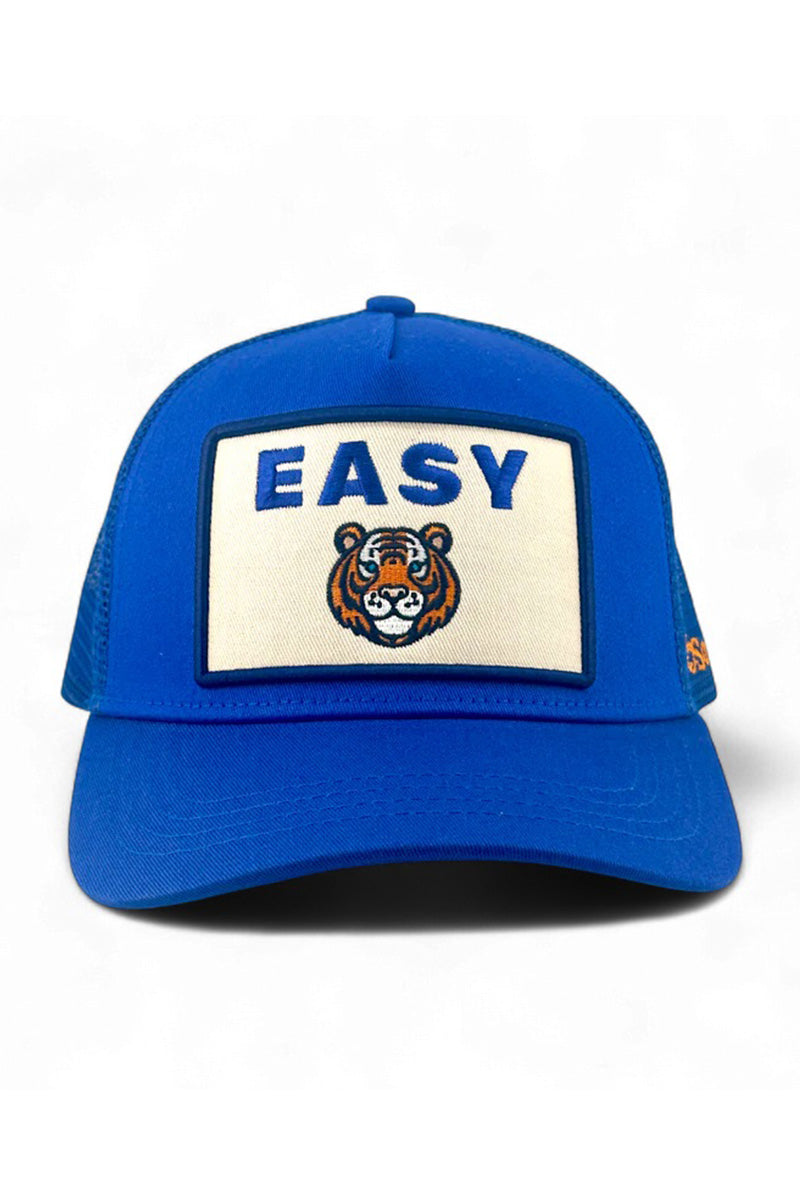 Easy trucker hat in blue front view