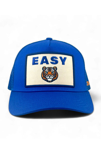 Easy trucker hat in blue front view