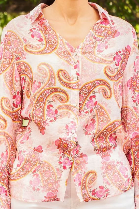 Voile long sleeve shirt in pink close up front view