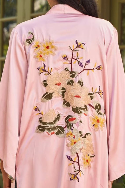 Reversible duster with tie in Taisay pink side closeup back view