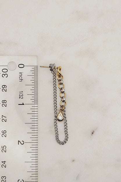 2 tone linked chain earrings in gold and silver showing measurement approx 2"