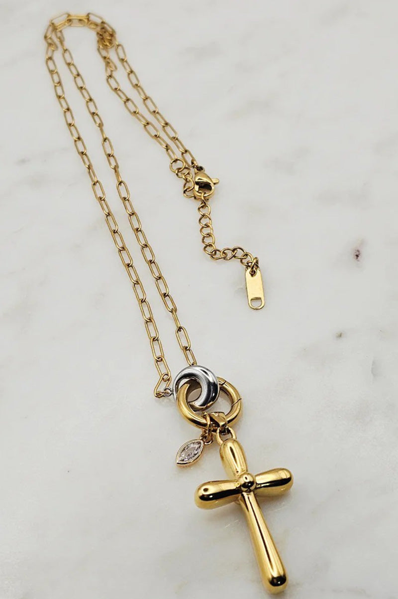 Paperclip Divine cross necklace in gold