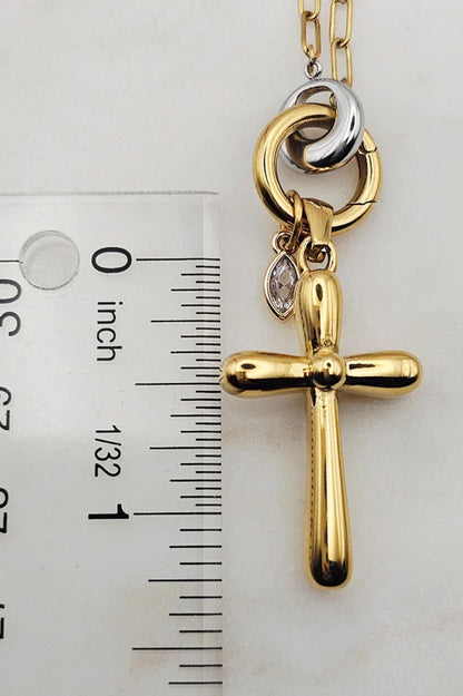 Paperclip Divine cross necklace in gold measurement 1 1/4"