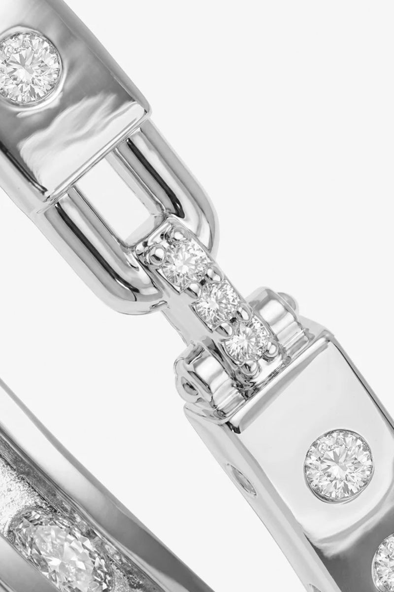 Ashley sunset lock cuff 6mm bracelet in silver  white in detail view