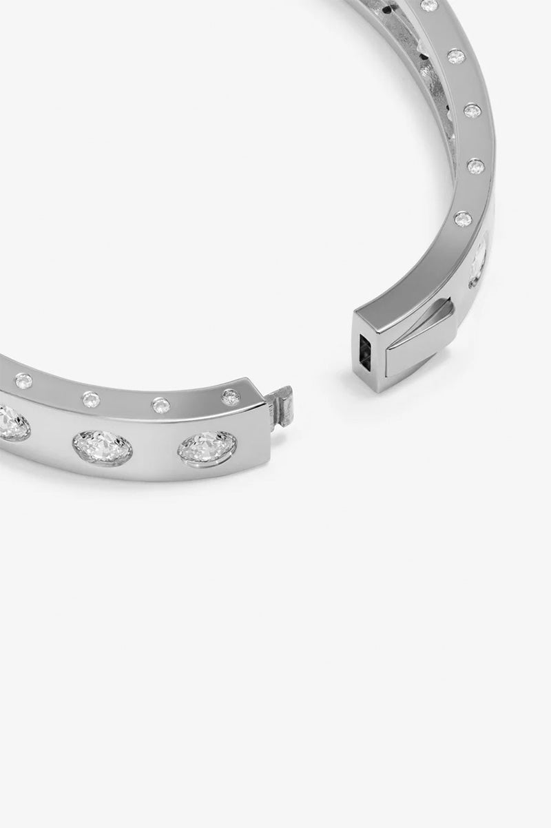 Ashley rodeo lock cuff 9mm bracelet in silver white clasp view