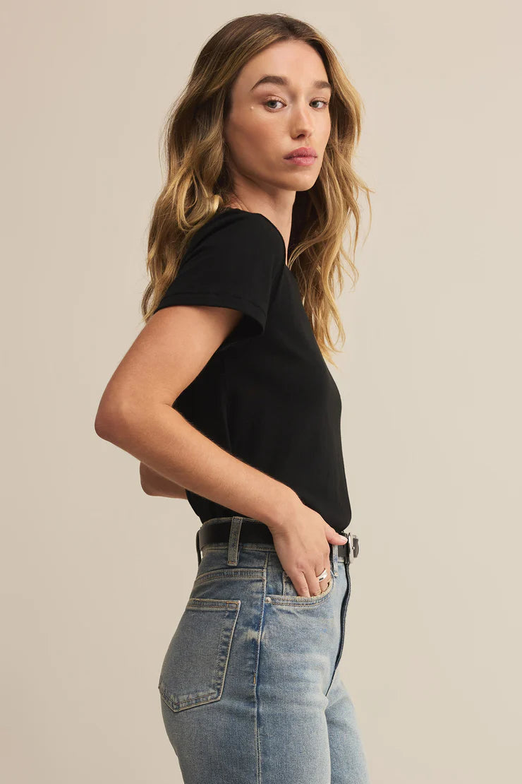 TOURIST TEE IN BLACK SIDE VIEW