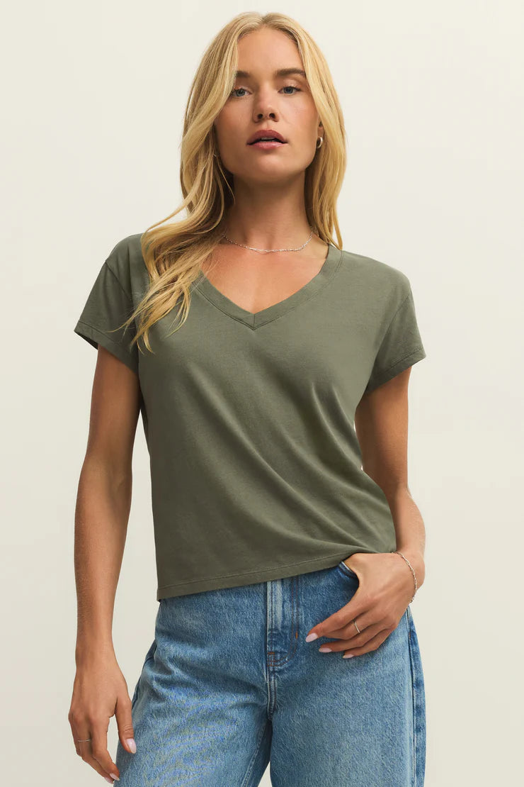 MODERN V-NECK TEE IN TEA LEAF FRONT VIEW