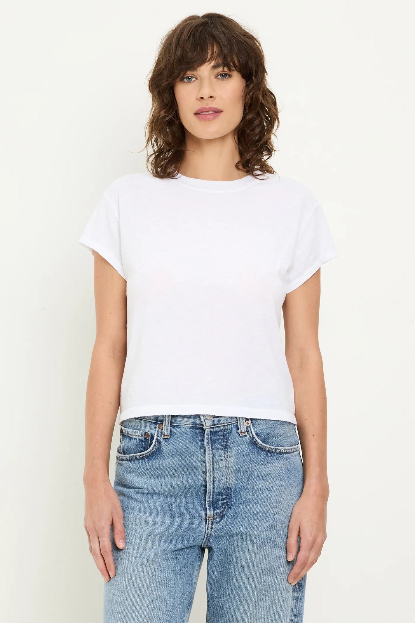 GRAYSON CROPPED CREW NECK IN WHITE FRONT VIEW