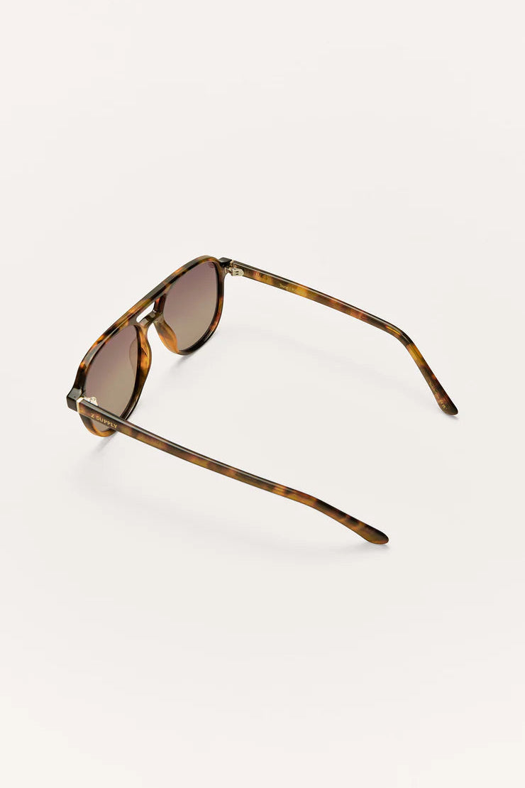 TOURIST SUNGLASSES IN POLISHED BROWN TORTOISE/GRADIENT POLARIZED BACK VIEW